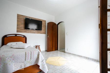 Casa para alugar com 188m², 4 quartos e 2 vagas Casa para alugar com 188m², 4 quartos e 2 vagasQuarto 2