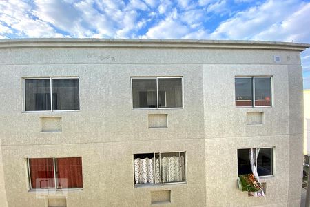 Vista Sala de apartamento para alugar com 2 quartos, 45m² em Santos Dumont, São Leopoldo