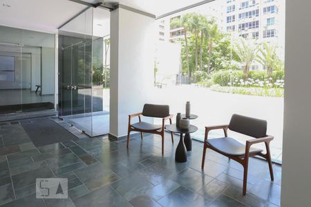 Apartamento para alugar com 130m², 2 quartos e 1 vaga Apartamento para alugar com 130m², 2 quartos e 1 vagaÁrea comum - Salão de festas