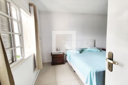 Casa à venda com 250m², 3 quartos e 3 vagas Casa à venda com 250m², 3 quartos e 3 vagasQuarto 2 Suíte