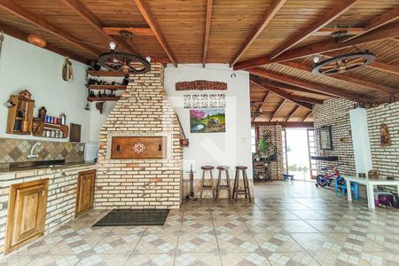 Casa à venda com 250m², 3 quartos e 3 vagas Casa à venda com 250m², 3 quartos e 3 vagasQuiosque