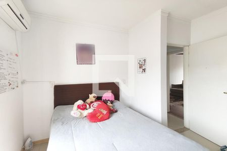 Casa à venda com 250m², 3 quartos e 3 vagas Casa à venda com 250m², 3 quartos e 3 vagasQuarto 3