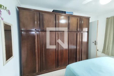 Casa à venda com 250m², 3 quartos e 3 vagas Casa à venda com 250m², 3 quartos e 3 vagasQuarto 2 Suíte