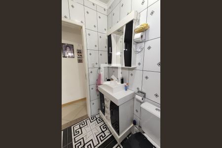 Casa à venda com 250m², 3 quartos e 3 vagas Casa à venda com 250m², 3 quartos e 3 vagasBanheiro 2