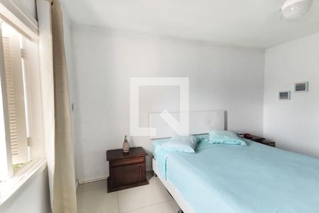 Casa à venda com 250m², 3 quartos e 3 vagas Casa à venda com 250m², 3 quartos e 3 vagasQuarto 2 Suíte