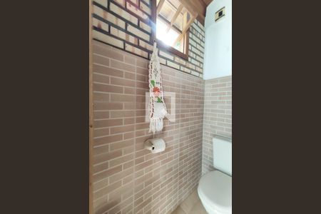 Casa à venda com 250m², 3 quartos e 3 vagas Casa à venda com 250m², 3 quartos e 3 vagasLavabo