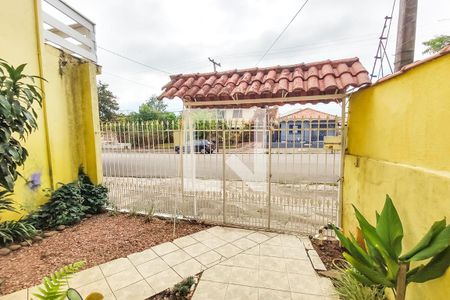Casa à venda com 250m², 3 quartos e 3 vagas Casa à venda com 250m², 3 quartos e 3 vagasPátio Frente