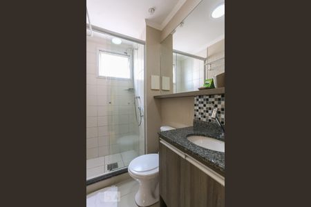 Banheiro Social de apartamento para alugar com 3 quartos, 92m² em Humaitá, Porto Alegre