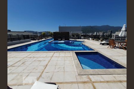 Apartamento para alugar com 73m², 2 quartos e 1 vaga Apartamento para alugar com 73m², 2 quartos e 1 vagaÁrea comum - Piscina