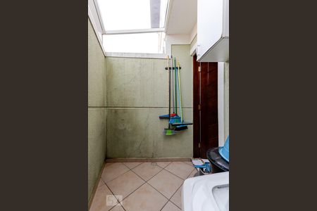 Casa à venda com 135m², 2 quartos e 1 vagaÁrea de Serviço