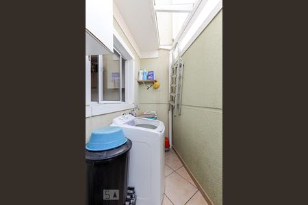 Casa à venda com 135m², 2 quartos e 1 vagaÁrea de Serviço