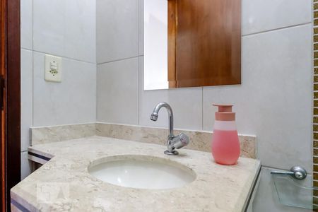 Casa à venda com 135m², 2 quartos e 1 vagaBanheiro da Suíte 2