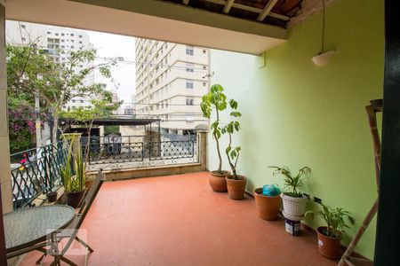 Casa à venda com 338m², 3 quartos e 2 vagasVaranda 