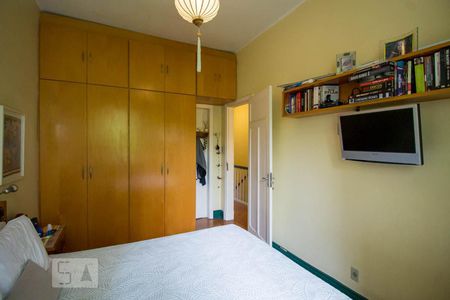 Casa à venda com 338m², 3 quartos e 2 vagasSuíte