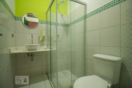 Casa à venda com 338m², 3 quartos e 2 vagasBanheiro de Serviço