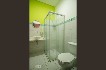 Casa à venda com 338m², 3 quartos e 2 vagasBanheiro de Serviço