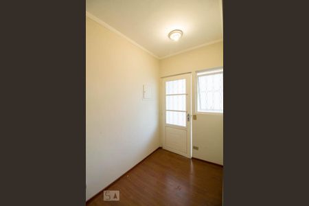 Casa à venda com 300m², 3 quartos e 6 vagas Casa à venda com 300m², 3 quartos e 6 vagasQuarto de Serviço