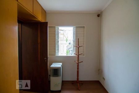 Casa à venda com 300m², 3 quartos e 6 vagas Casa à venda com 300m², 3 quartos e 6 vagasEdícula