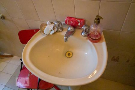 Casa à venda com 300m², 3 quartos e 6 vagas Casa à venda com 300m², 3 quartos e 6 vagasBanheiro 2