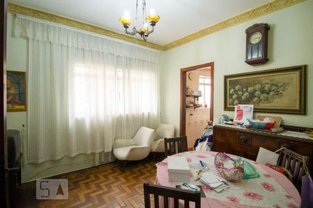 Sala de casa à venda com 3 quartos, 300m² em Vila Mariana, São Paulo
