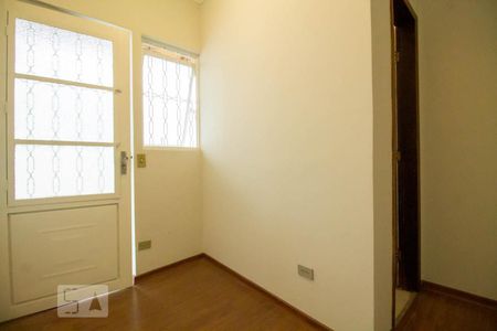 Casa à venda com 300m², 3 quartos e 6 vagas Casa à venda com 300m², 3 quartos e 6 vagasQuarto de Serviço