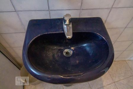 Casa à venda com 300m², 3 quartos e 6 vagas Casa à venda com 300m², 3 quartos e 6 vagasBanheiro -Edícula