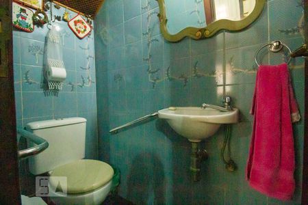 Casa à venda com 300m², 3 quartos e 6 vagas Casa à venda com 300m², 3 quartos e 6 vagasLavabo