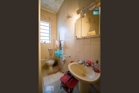 Casa à venda com 300m², 3 quartos e 6 vagas Casa à venda com 300m², 3 quartos e 6 vagasBanheiro 2