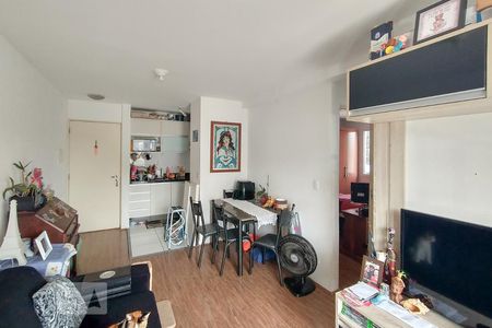 Sala de apartamento para alugar com 2 quartos, 54m² em Jardim Celeste, São Paulo