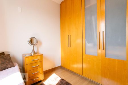 Apartamento à venda com 101m², 3 quartos e 2 vagasQuarto 2