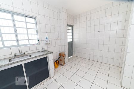 Casa à venda com 230m², 3 quartos e 8 vagasCozinha 03