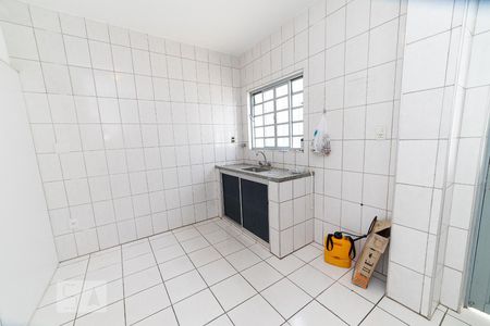 Casa à venda com 230m², 3 quartos e 8 vagasCozinha 01