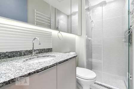 Banheiro de apartamento para alugar com 1 quarto, 24m² em Consolação, São Paulo