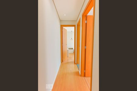 Corredor de apartamento à venda com 2 quartos, 42m² em Fundação da Casa Popular, Campinas