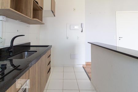 Apartamento para alugar com 49m², 2 quartos e 1 vaga Apartamento para alugar com 49m², 2 quartos e 1 vagaCozinha e Área de Serviço