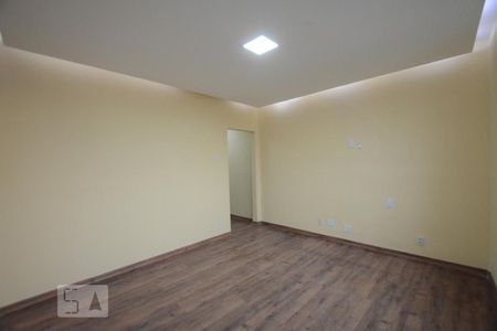 Sala de apartamento à venda com 3 quartos, 90m² em Olaria, Rio de Janeiro