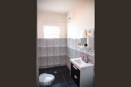 Casa à venda com 153m², 2 quartos e 3 vagasBanheiro