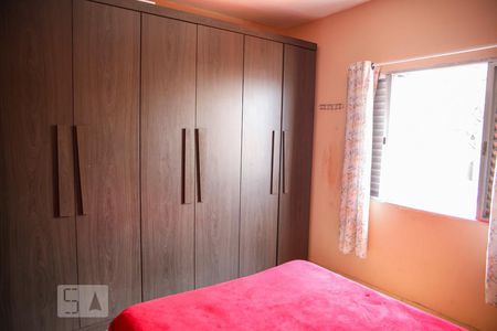 Casa à venda com 153m², 2 quartos e 3 vagasQuarto 2