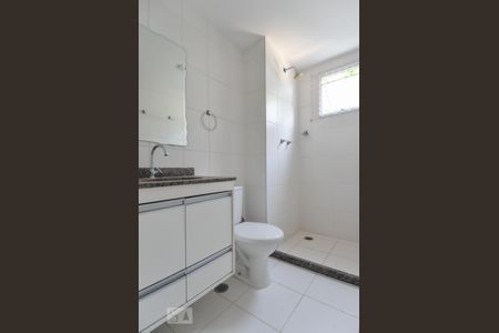 Apartamento para alugar com 58m², 2 quartos e 1 vaga Apartamento para alugar com 58m², 2 quartos e 1 vagaBanheiro
