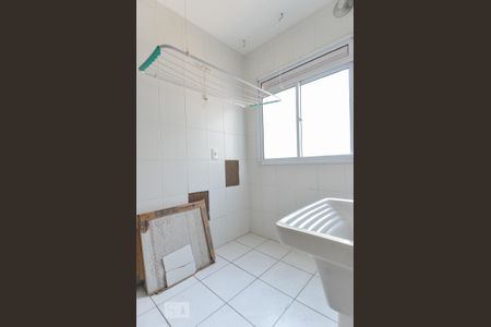 Área de Serviço de apartamento para alugar com 2 quartos, 58m² em Jardim Flor da Montanha, Guarulhos