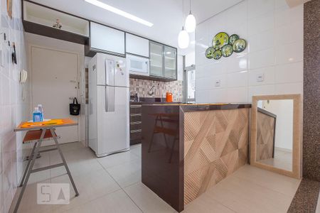 Cozinha de apartamento para alugar com 2 quartos, 76m² em Paraíso, São Paulo