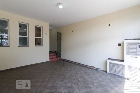 Casa à venda com 177m², 3 quartos e 2 vagasGaragem