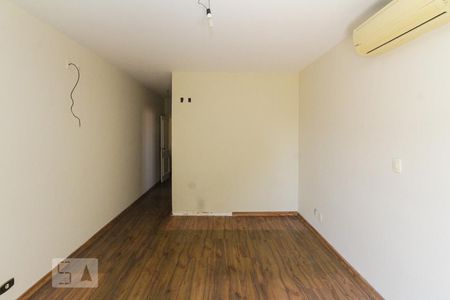 Casa à venda com 177m², 3 quartos e 2 vagasSuite