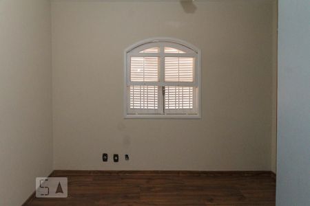 Casa à venda com 177m², 3 quartos e 2 vagasQuarto 02