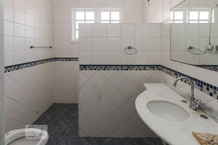 Casa à venda com 177m², 3 quartos e 2 vagasBanheiro Social