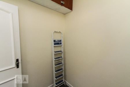 Casa à venda com 177m², 3 quartos e 2 vagasQuarto de Serviço