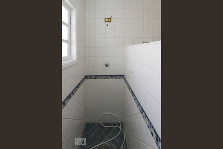 Casa à venda com 177m², 3 quartos e 2 vagasBanheiro Social