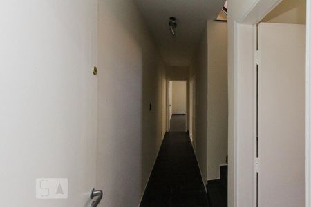 Corredor de casa para alugar com 3 quartos, 177m² em Parque da Vila Prudente, São Paulo
