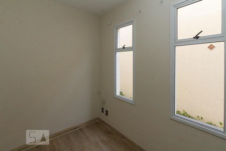 Casa à venda com 177m², 3 quartos e 2 vagasQuarto