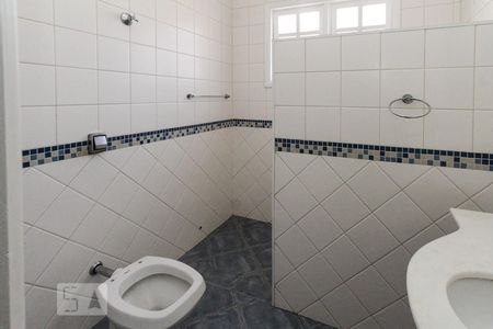 Casa à venda com 177m², 3 quartos e 2 vagasBanheiro Social